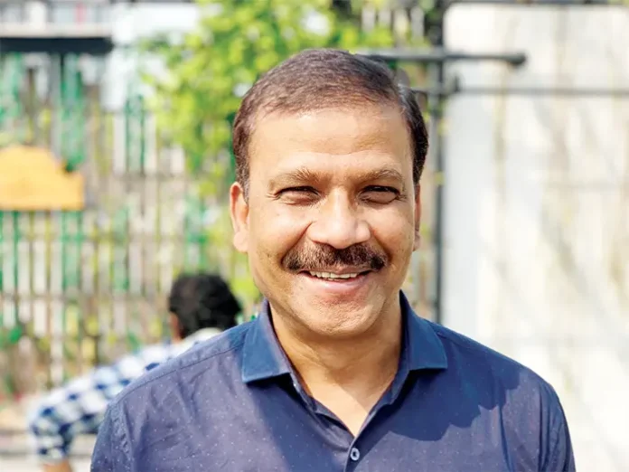 128915_biman