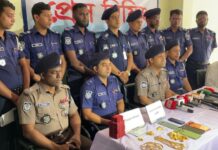 মা-বাবার ভালোবাসা পেতে ৬৬ লাখ টাকা কবিরাজকে তুলে দিলো ১৩ বছরের কন্যা