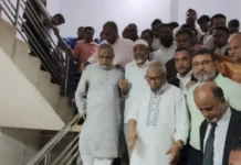 খালাস পেয়ে আরিফুল হক ও বাবর বললেন রাজনৈতিক প্রতিহিংসার শিকার হয়েছি আমরা।, ‘ন্যায়বিচার প্রতিষ্ঠিত হয়েছে’
