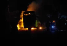 ফরিদপুরের ভাঙ্গায় বেপরোয়া বাসের চাপায় নিহত ৫ আহত হয়েছেন অন্তত আরও পাঁচজন