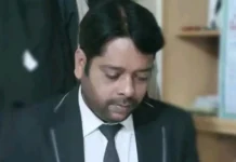 বাগেরহাটে শহরের হাড়িখালীর তেঁতুলতলা এলাকায় দুর্বৃত্তদের ছুরিকাঘাতে আইনজীবী নিহত